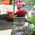 Tra I Monti 4*