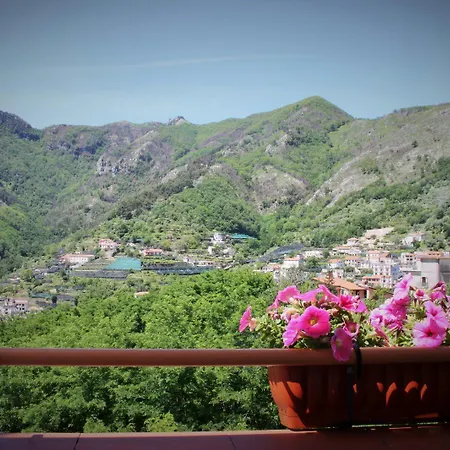 Tra I Monti 4* טרמונטי