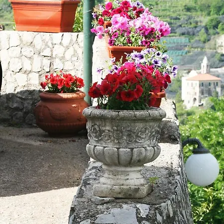 Tra I Monti 4*